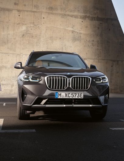 Gewerbliches Leasing: Der BMW X3 xDrive20i bei der AHAG