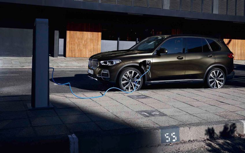 Leasing: Der BMW X5 Plug-In Hybrid bei AHAG