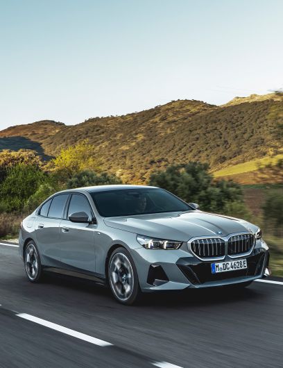 Gewerbliches Leasing: Die BMW i5 eDrive40 Limousine bei AHAG
