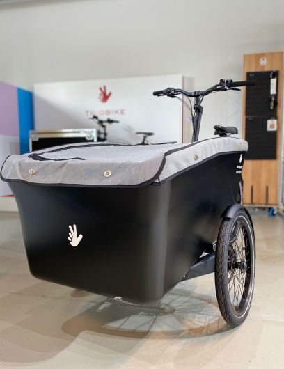 Triobike Boxter Mid Drive inklusive Verdeck Flat Cover